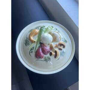 Vintage Los Angeles Potteries 1971 USA Cream Vegetable Lidded Casserole Dish